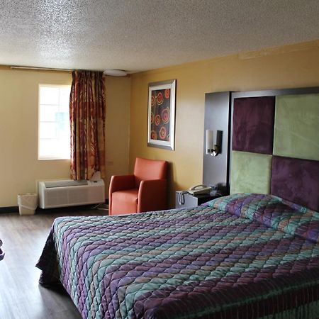 Executive Inn & Suites Nashville Buitenkant foto