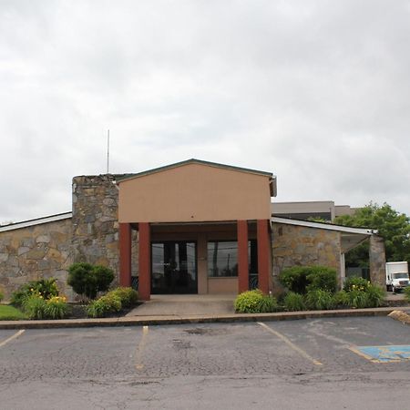 Executive Inn & Suites Nashville Buitenkant foto